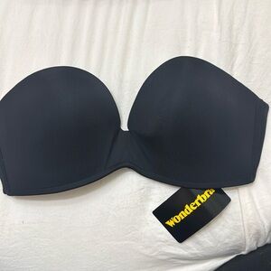 32C Black Strapless Wonderbra